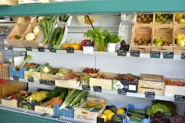 Aux 3 Comptoirs du Rocher — Photo 3