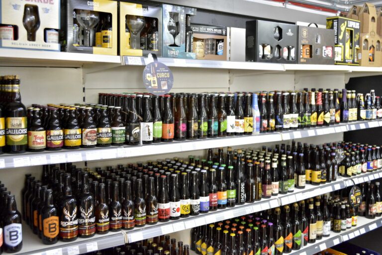 Aux 3 Comptoirs du Rocher — Photo 4